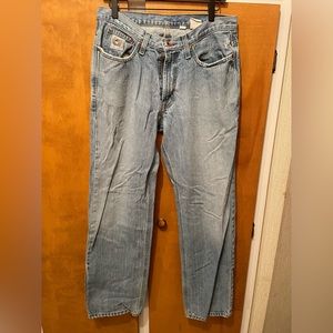 Men’s cinch jeans.